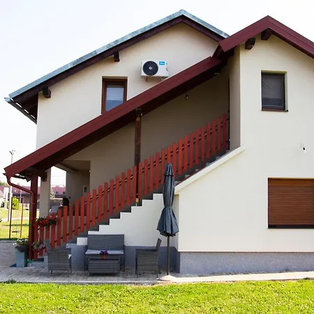 Apartamento Timeless Gospić Exterior foto